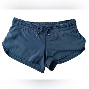 lululemon athletica low rise black lined flowy shorts